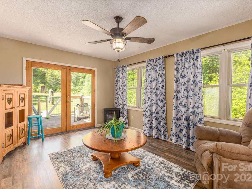 635 Worley Road, Marion, NC 28752.  MLS# CAR4209709, YatesRealty ID 1457. Sunroom