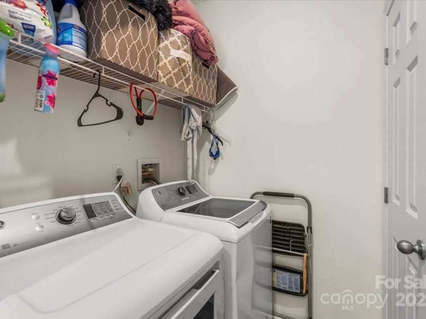 113 Robinette Lane, Statesville, NC 28625.  MLS# CAR4261494, YatesRealty ID 14570. 