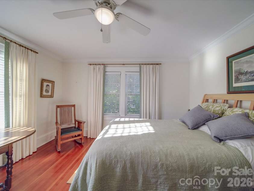 907 Edgewood Circle, Gastonia, NC 28052.  MLS# CAR4373699, YatesRealty ID 14571. Bedroom