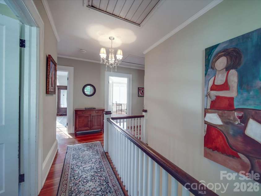 907 Edgewood Circle, Gastonia, NC 28052.  MLS# CAR4373699, YatesRealty ID 14571. Upstairs Landing