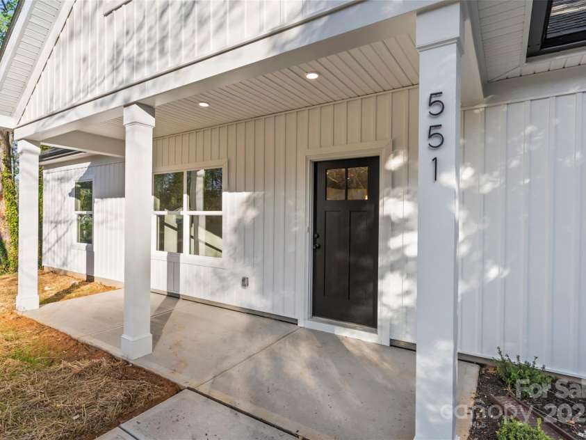 551 Belfast Drive, Gastonia, NC 28052.  MLS# CAR4290051, YatesRealty ID 14572. 
