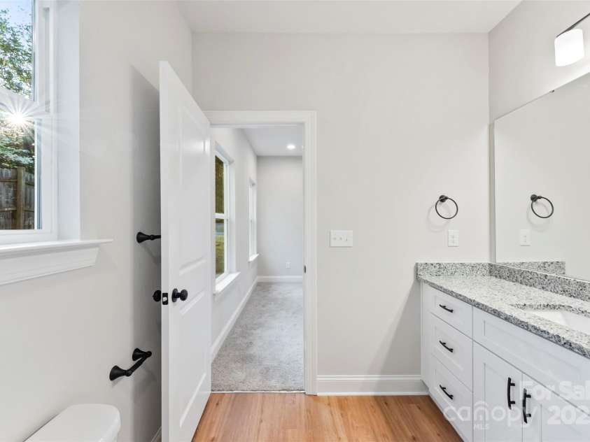 551 Belfast Drive, Gastonia, NC 28052.  MLS# CAR4290051, YatesRealty ID 14572. 