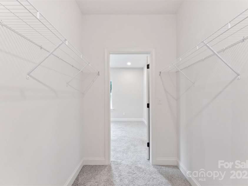 551 Belfast Drive, Gastonia, NC 28052.  MLS# CAR4290051, YatesRealty ID 14572. 