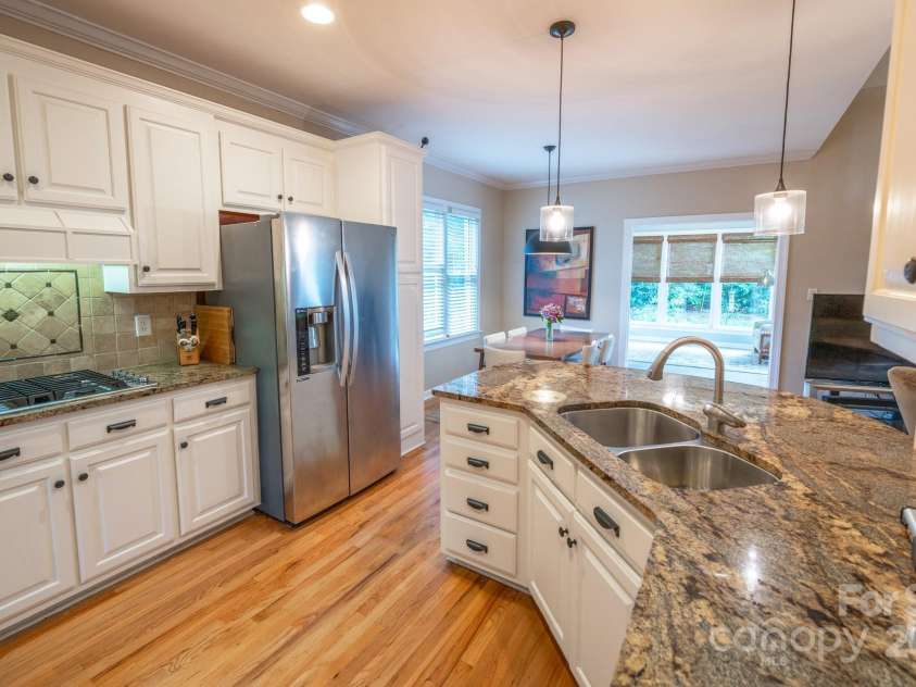 11724 Brambleton Court, Charlotte, NC 28277.  MLS# CAR4257898, YatesRealty ID 14573. 