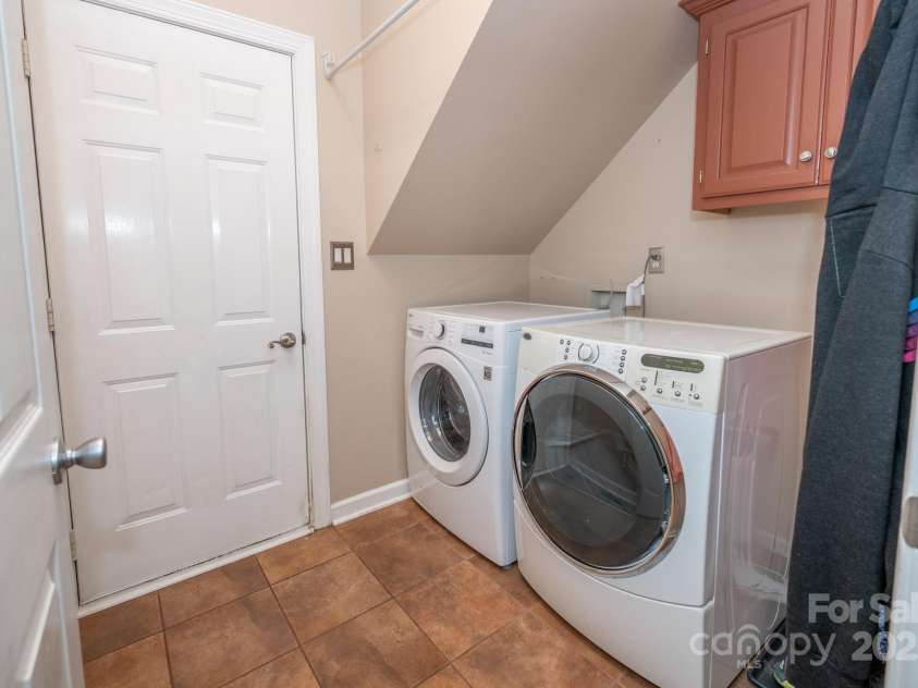 11724 Brambleton Court, Charlotte, NC 28277.  MLS# CAR4257898, YatesRealty ID 14573. 