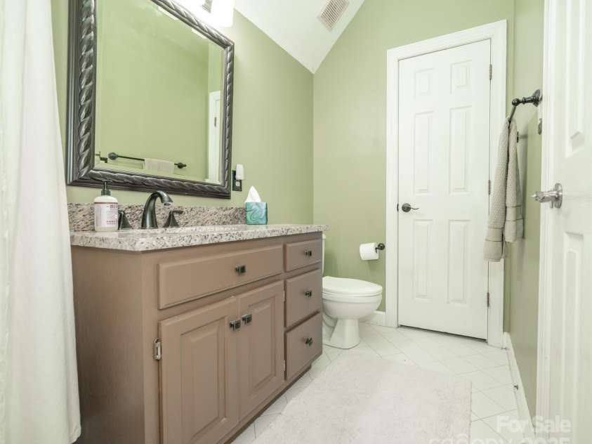 11724 Brambleton Court, Charlotte, NC 28277.  MLS# CAR4257898, YatesRealty ID 14573. 