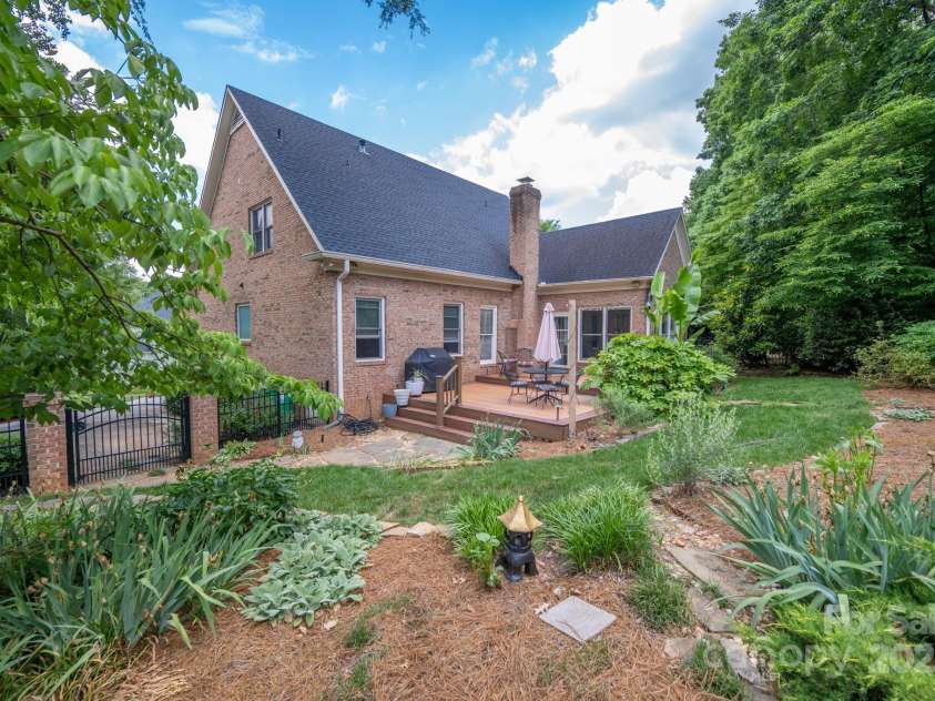 11724 Brambleton Court, Charlotte, NC 28277.  MLS# CAR4257898, YatesRealty ID 14573. 