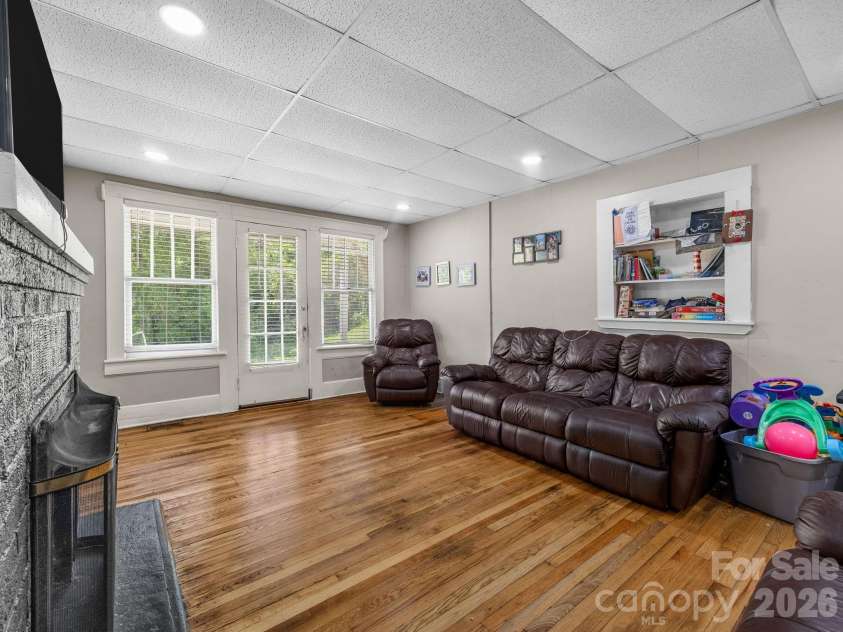 110 Grady Avenue, Tryon, NC 28782.  MLS# CAR4373732, YatesRealty ID 14574. 
