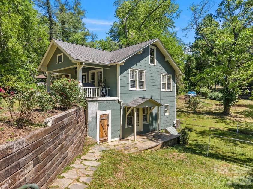 110 Grady Avenue, Tryon, NC 28782.  MLS# CAR4373732, YatesRealty ID 14574. 