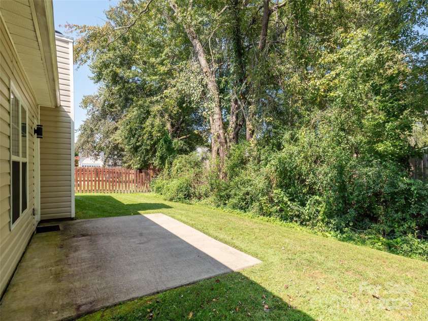 379 Running Briar Road, Fletcher, NC 28732.  MLS# CAR4260749, YatesRealty ID 14574. 
