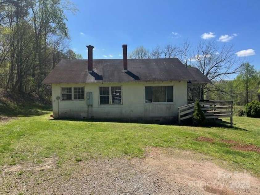 1600 Whitesides Road, Mill Spring, NC 28756.  MLS# CAR4246477, YatesRealty ID 14575. 