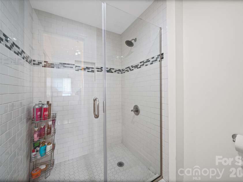 18637 Vineyard Point Lane, Cornelius, NC 28031.  MLS# CAR4373839, YatesRealty ID 14575. 