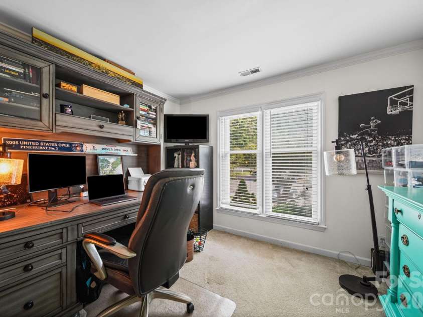 18637 Vineyard Point Lane, Cornelius, NC 28031.  MLS# CAR4373839, YatesRealty ID 14575. 