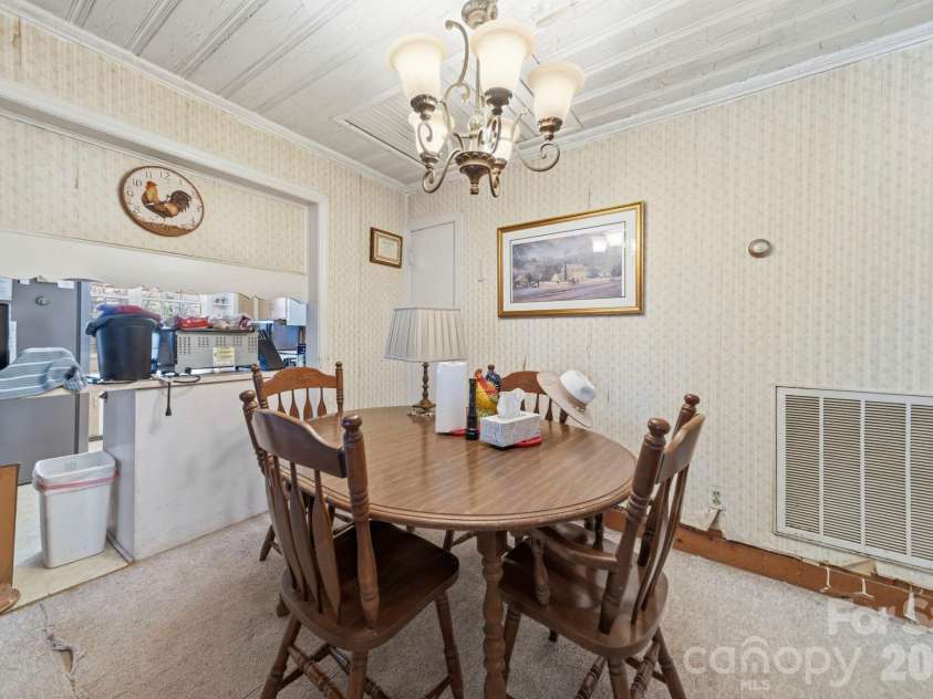 508 Washburn Switch Road, Shelby, NC 28150.  MLS# CAR4358770, YatesRealty ID 14576. 