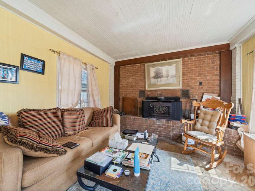 508 Washburn Switch Road, Shelby, NC 28150.  MLS# CAR4358770, YatesRealty ID 14576. 