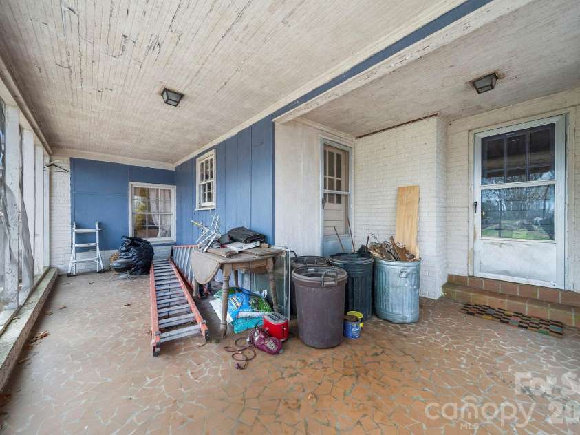 508 Washburn Switch Road, Shelby, NC 28150.  MLS# CAR4358770, YatesRealty ID 14576. 