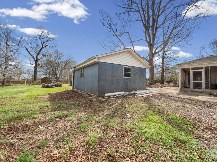 508 Washburn Switch Road, Shelby, NC 28150.  MLS# CAR4358770, YatesRealty ID 14576. 