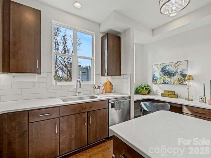 139 Bruns Avenue, Charlotte, NC 28208.  MLS# CAR4350486, YatesRealty ID 14577. 