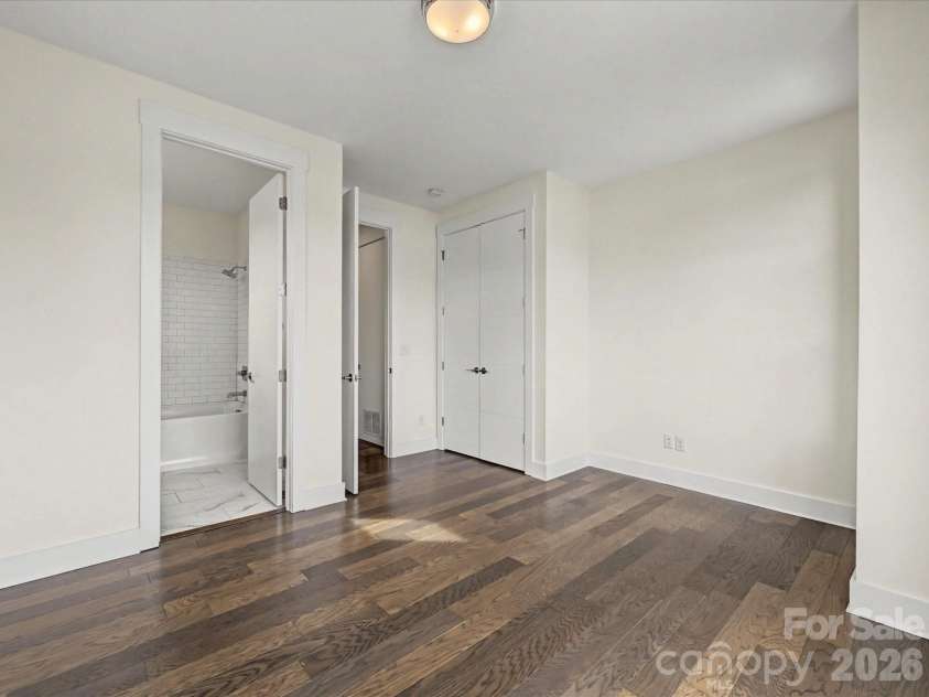 139 Bruns Avenue, Charlotte, NC 28208.  MLS# CAR4350486, YatesRealty ID 14577. 