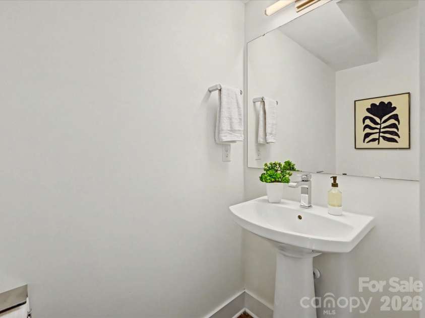 139 Bruns Avenue, Charlotte, NC 28208.  MLS# CAR4350486, YatesRealty ID 14577. Half Bath