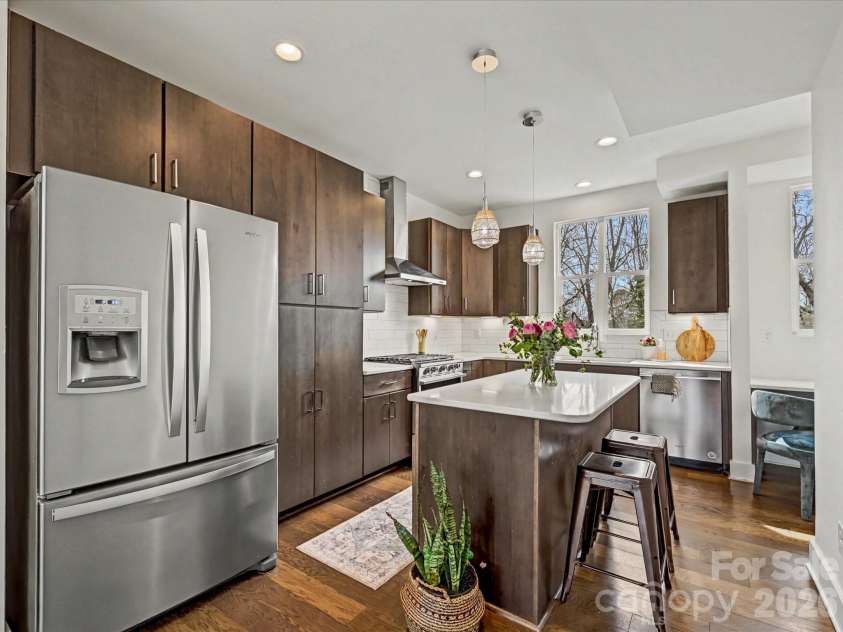 139 Bruns Avenue, Charlotte, NC 28208.  MLS# CAR4350486, YatesRealty ID 14577. Kitchen
