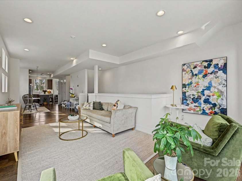 139 Bruns Avenue, Charlotte, NC 28208.  MLS# CAR4350486, YatesRealty ID 14577. Living Room