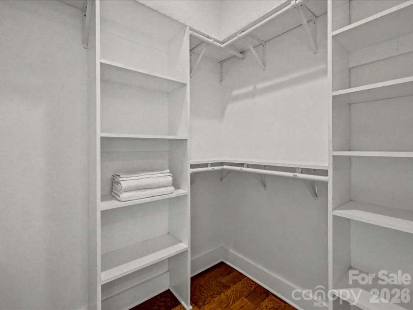 139 Bruns Avenue, Charlotte, NC 28208.  MLS# CAR4350486, YatesRealty ID 14577. Walk in Closet