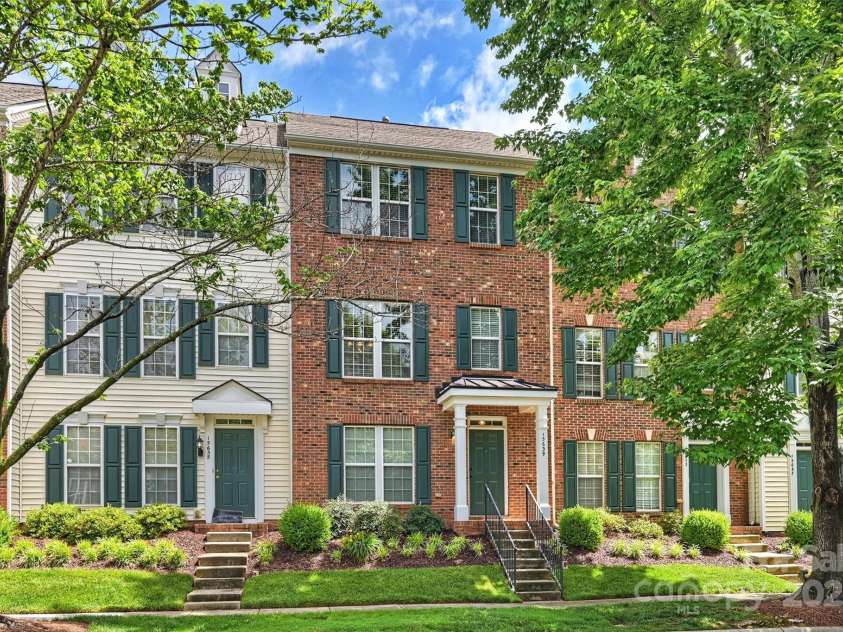 15639 Sir Charles Place, Charlotte, NC 28277.  MLS# CAR4258629, YatesRealty ID 14577. 
