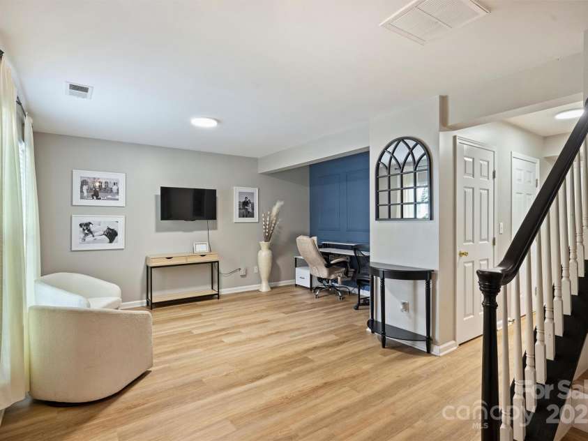 15639 Sir Charles Place, Charlotte, NC 28277.  MLS# CAR4258629, YatesRealty ID 14577. 