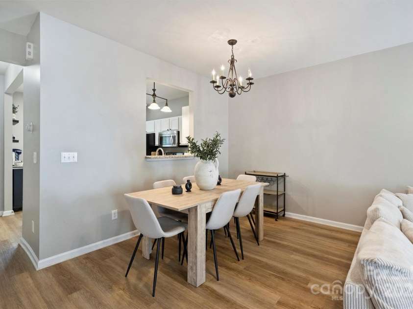 15639 Sir Charles Place, Charlotte, NC 28277.  MLS# CAR4258629, YatesRealty ID 14577. 