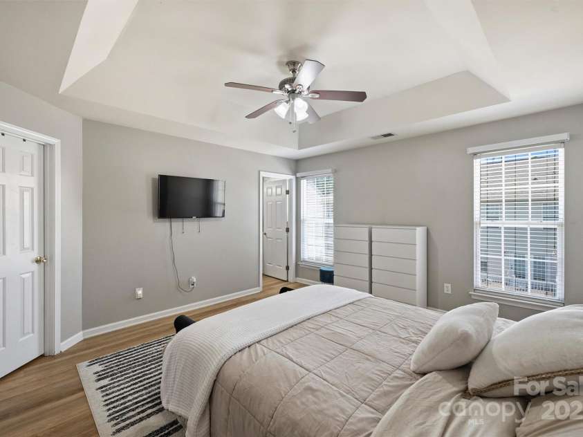 15639 Sir Charles Place, Charlotte, NC 28277.  MLS# CAR4258629, YatesRealty ID 14577. 