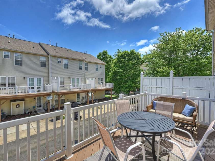 15639 Sir Charles Place, Charlotte, NC 28277.  MLS# CAR4258629, YatesRealty ID 14577. 