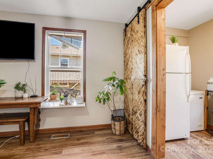 100 Warren Haynes Drive, Asheville, NC 28806.  MLS# CAR4240045, YatesRealty ID 14578. 