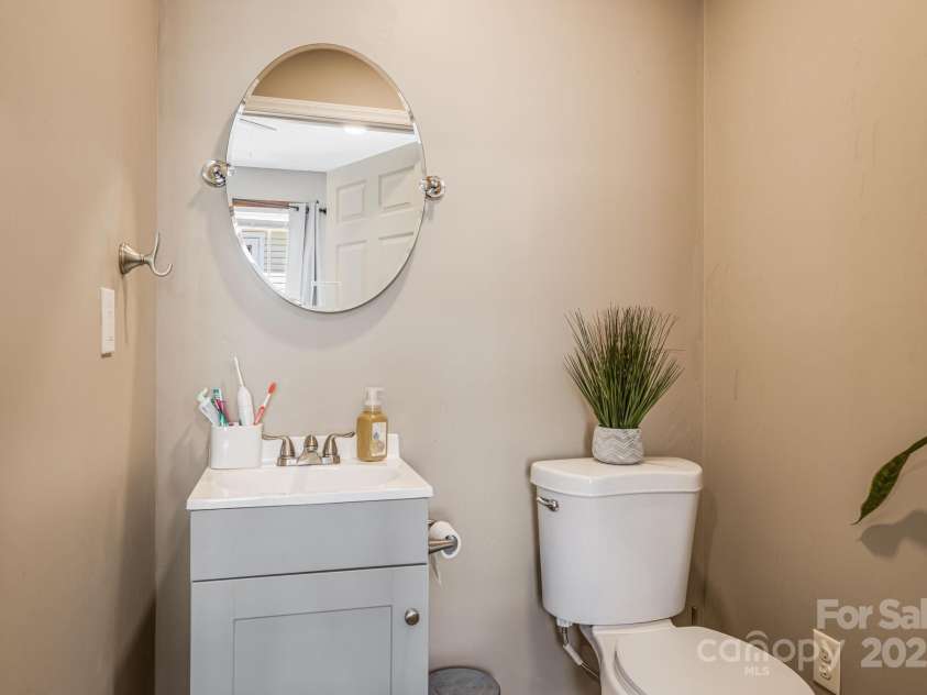 100 Warren Haynes Drive, Asheville, NC 28806.  MLS# CAR4240045, YatesRealty ID 14578. 