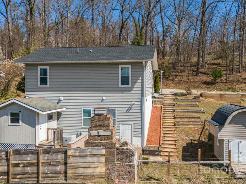 100 Warren Haynes Drive, Asheville, NC 28806.  MLS# CAR4240045, YatesRealty ID 14578. 