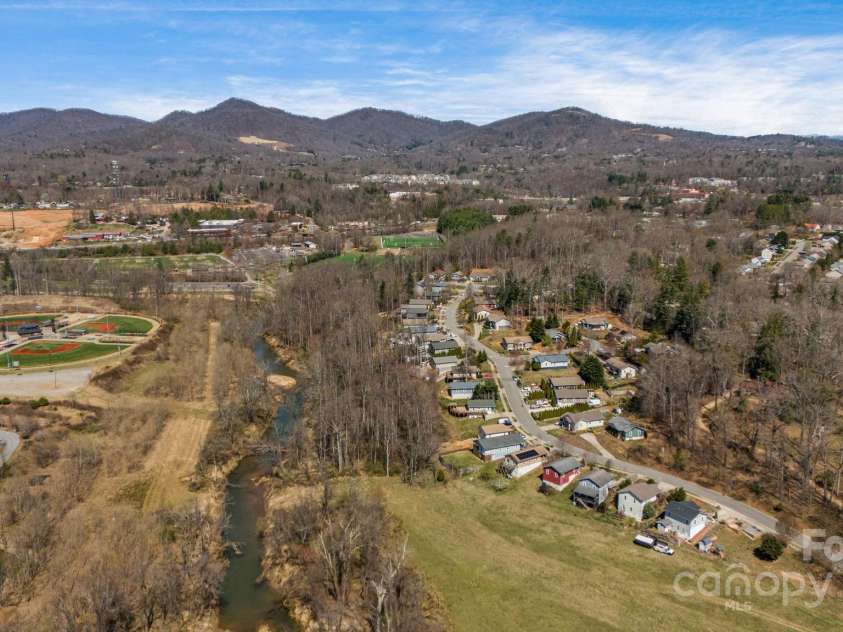 100 Warren Haynes Drive, Asheville, NC 28806.  MLS# CAR4240045, YatesRealty ID 14578. 