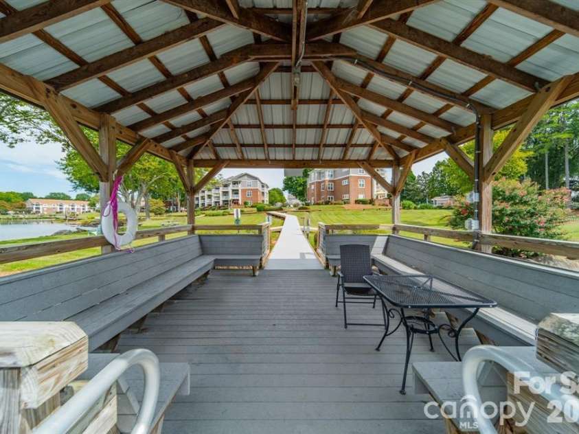 7822 Village Harbor Drive, Cornelius, NC 28031.  MLS# CAR4351828, YatesRealty ID 14578. 