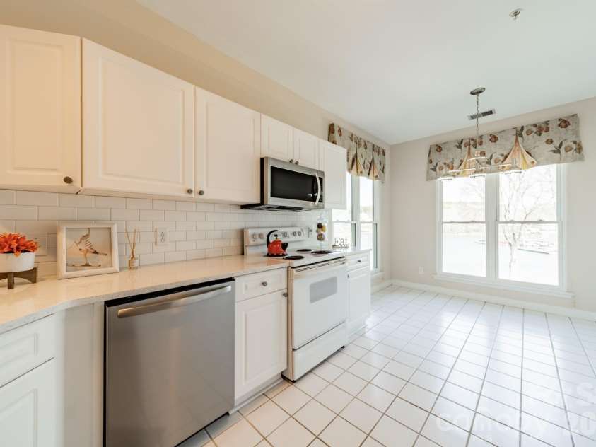 7822 Village Harbor Drive, Cornelius, NC 28031.  MLS# CAR4351828, YatesRealty ID 14578. 