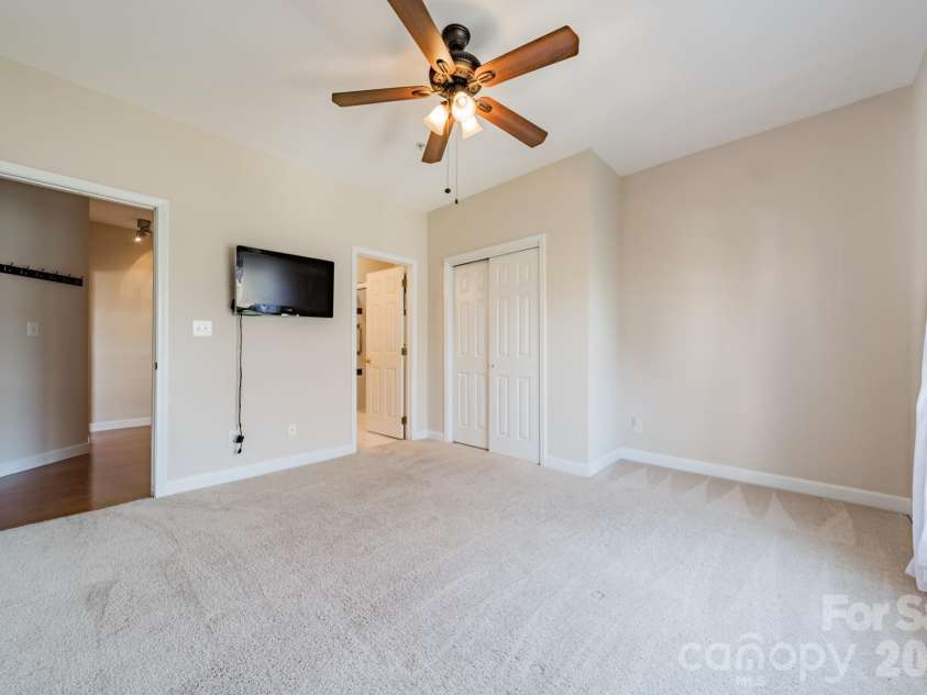7822 Village Harbor Drive, Cornelius, NC 28031.  MLS# CAR4351828, YatesRealty ID 14578. BR#2