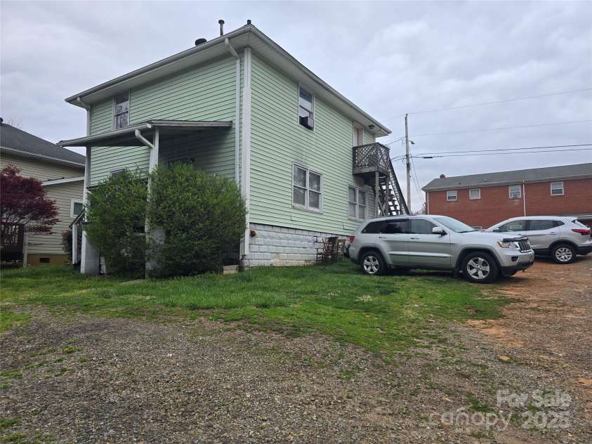 31 Hildebrand Street, Asheville, NC 28801.  MLS# CAR4242004, YatesRealty ID 14579. Rear side view