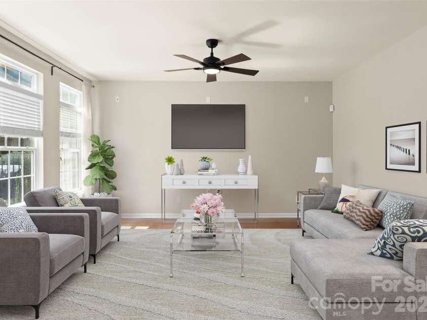 3225 Park South Station Boulevard, Charlotte, NC 28210.  MLS# CAR4355243, YatesRealty ID 14579. 