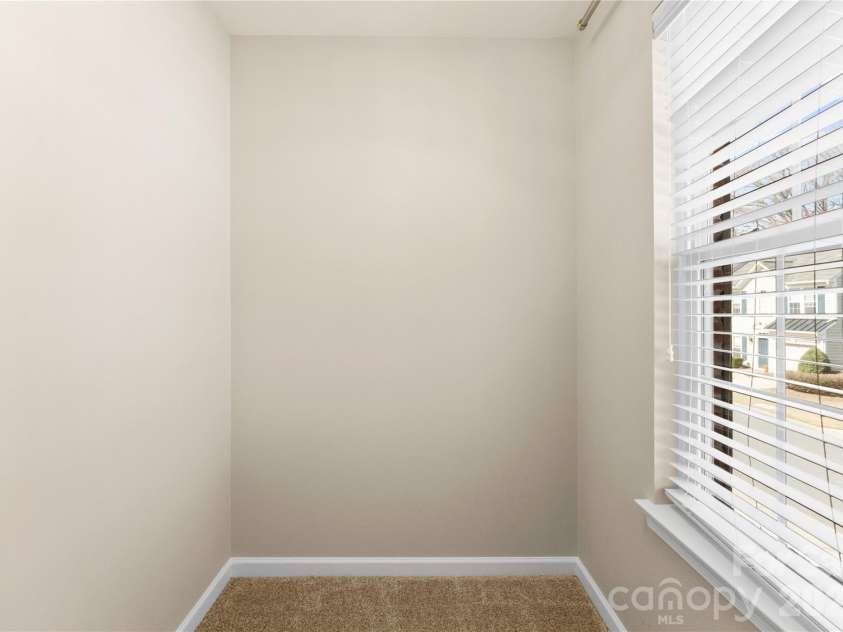 3225 Park South Station Boulevard, Charlotte, NC 28210.  MLS# CAR4355243, YatesRealty ID 14579. 