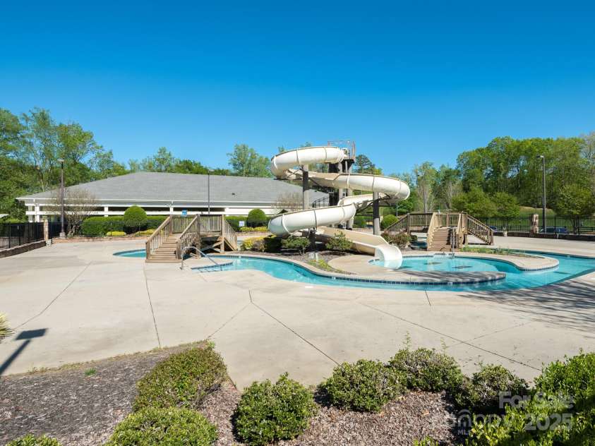 4024 Whipcord Drive, Waxhaw, NC 28173.  MLS# CAR4284191, YatesRealty ID 14580. 