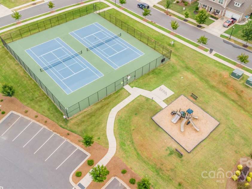 4024 Whipcord Drive, Waxhaw, NC 28173.  MLS# CAR4284191, YatesRealty ID 14580. Community Amenities