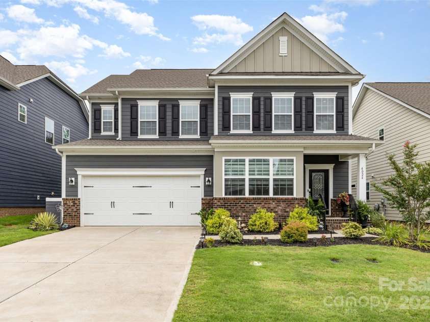 4024 Whipcord Drive, Waxhaw, NC 28173.  MLS# CAR4284191, YatesRealty ID 14580. Front Exterior
