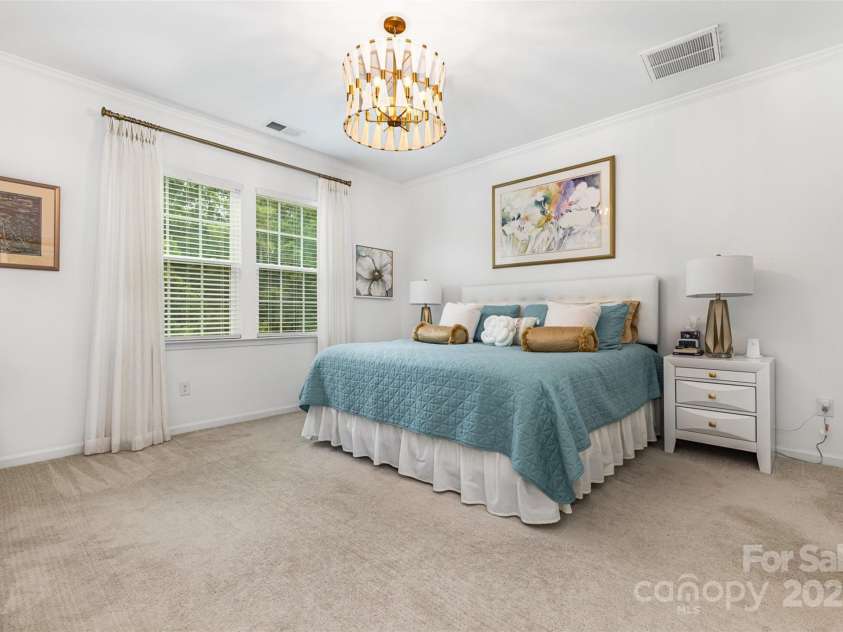 4024 Whipcord Drive, Waxhaw, NC 28173.  MLS# CAR4284191, YatesRealty ID 14580. Primary Bedroom on main