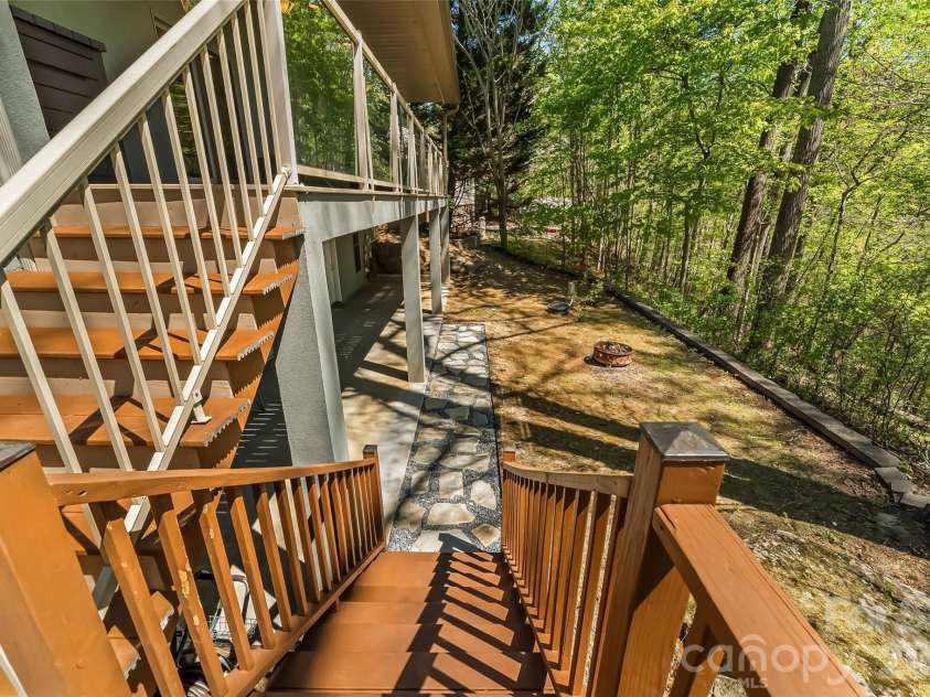 4639 Harbor View Terrace, Morganton, NC 28655.  MLS# CAR4367035, YatesRealty ID 14580. 