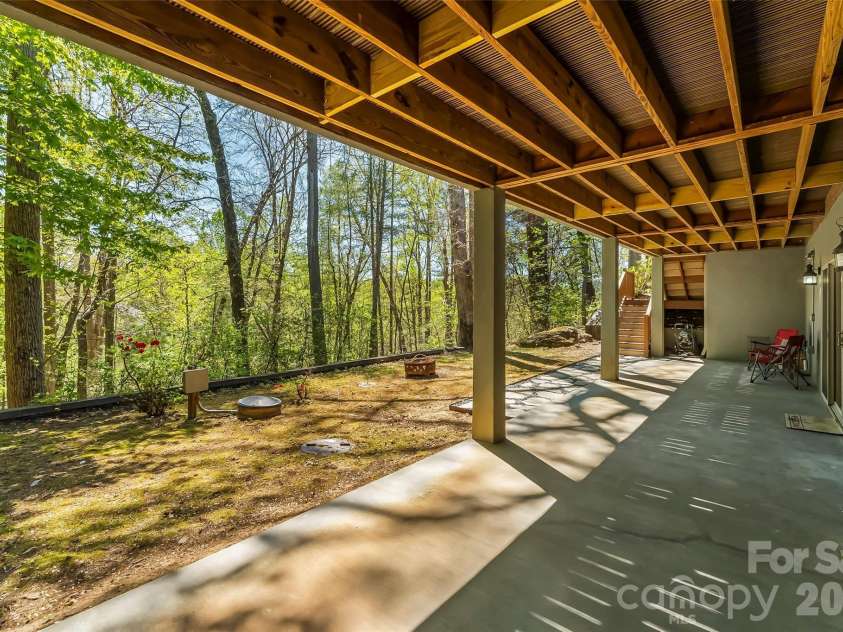 4639 Harbor View Terrace, Morganton, NC 28655.  MLS# CAR4367035, YatesRealty ID 14580. 