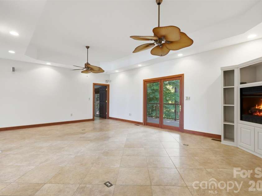 4639 Harbor View Terrace, Morganton, NC 28655.  MLS# CAR4367035, YatesRealty ID 14580. 