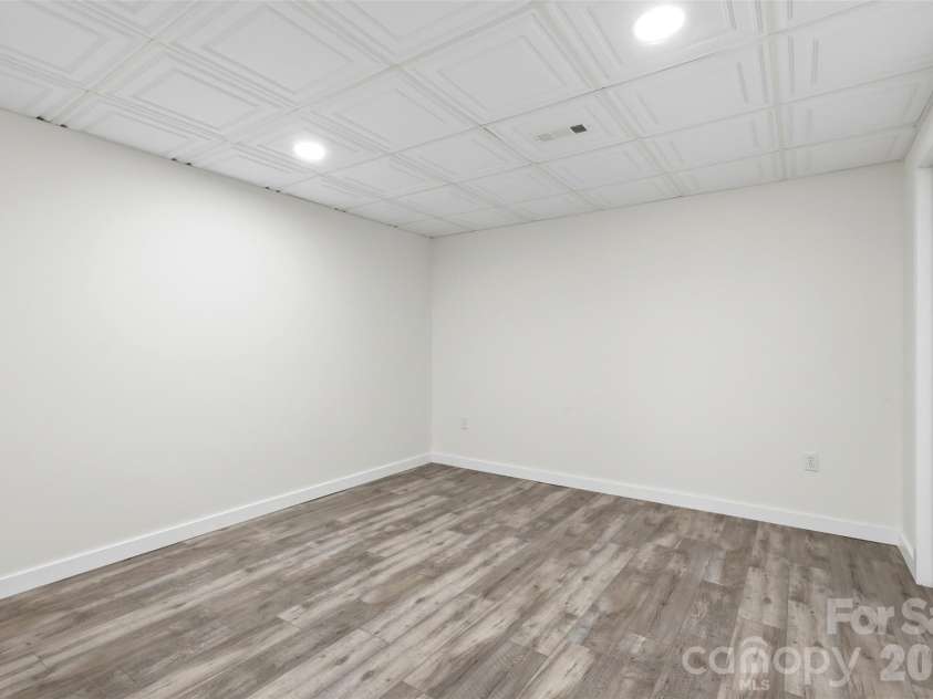 4639 Harbor View Terrace, Morganton, NC 28655.  MLS# CAR4367035, YatesRealty ID 14580. 